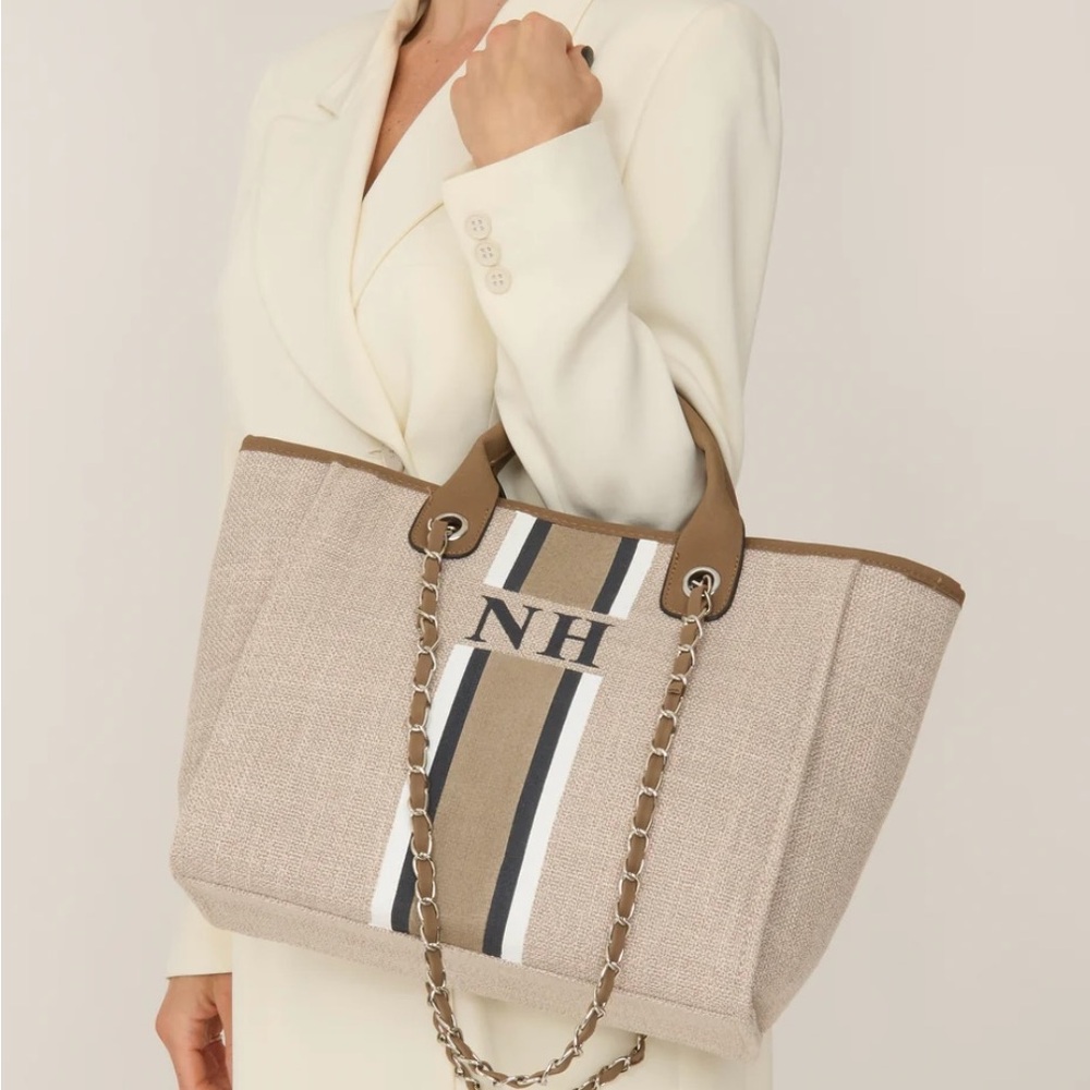 New!!  Lily&Bean Tote bag and matching brand new makeup bag.Monogrammed with LNR